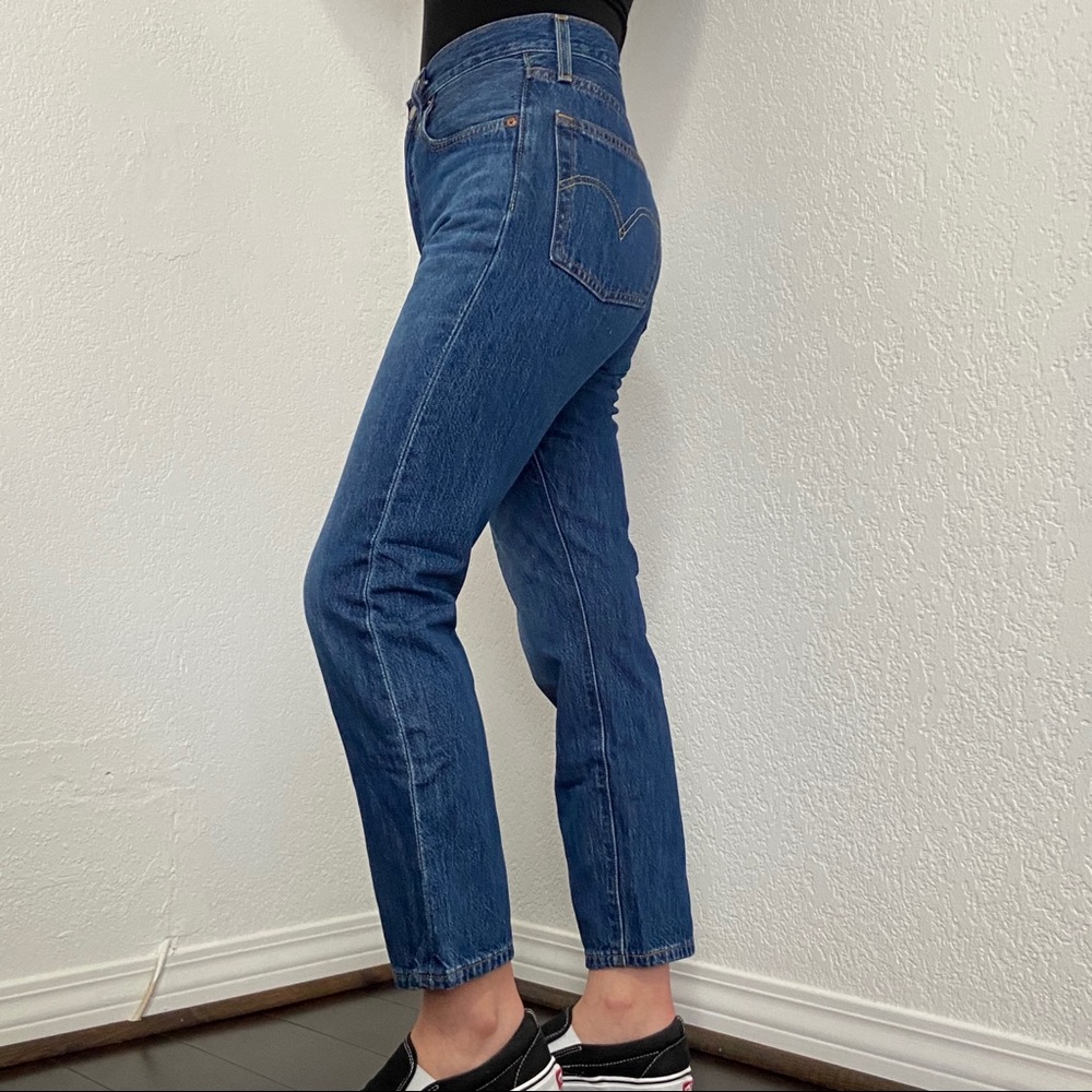 LEVI’S PREMIUM 501 CROP JEAN